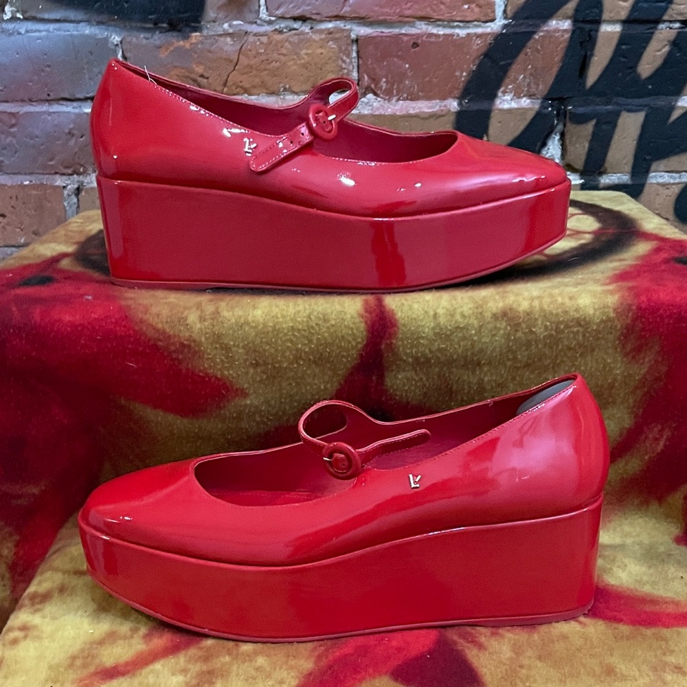 LARROUDE BLAIR-women’s scarlet patent leather FLATFORM buckle platform shoe